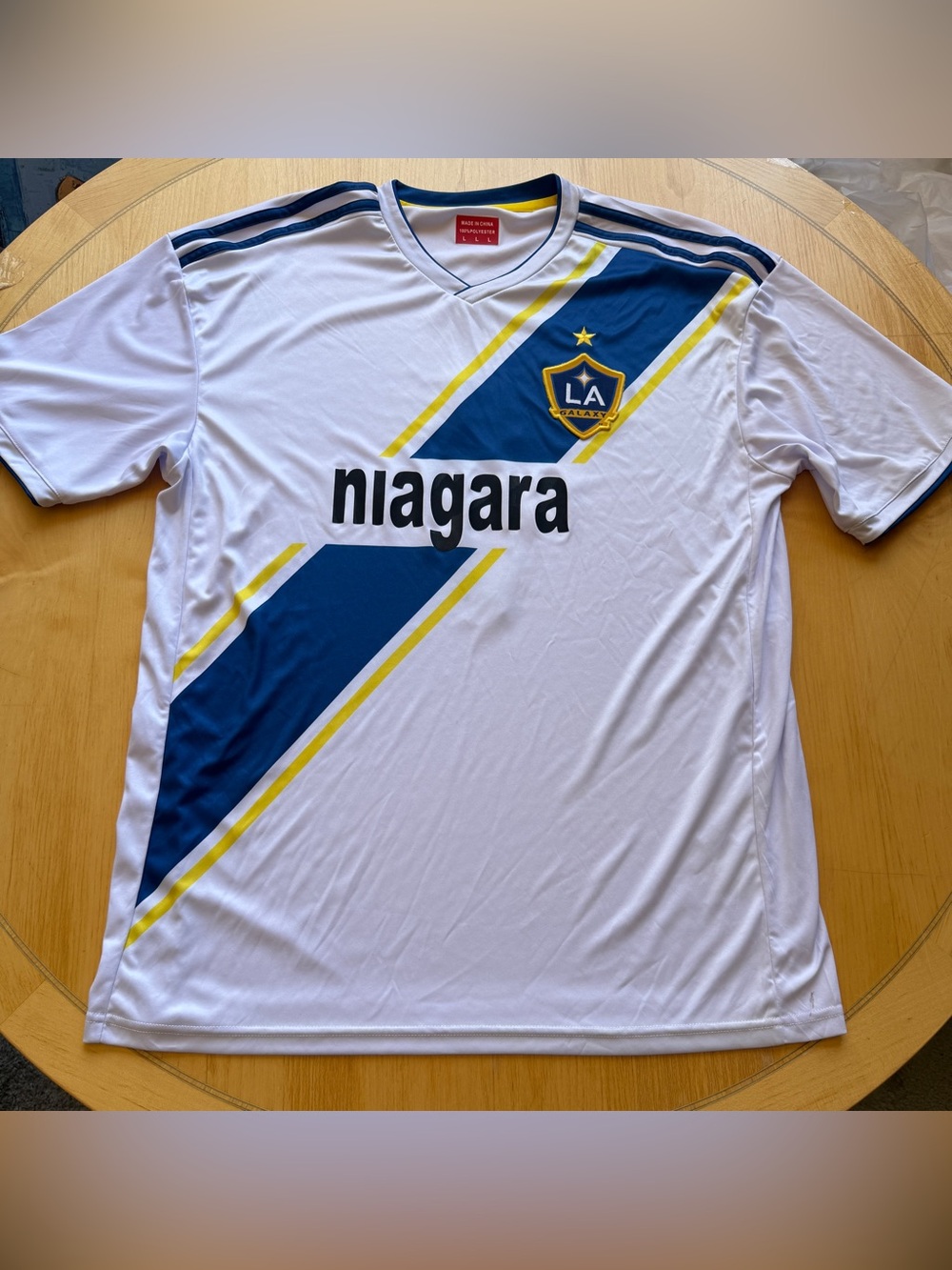 LA Galaxy Niagara Soccer Jersey Mens Large White Blue Yellow #8 MLS Futbol